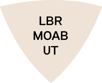 Lionsback Resort logo